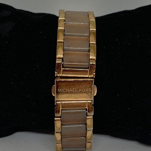 Michael Kors Mk5840 Women\'s Stainless Steel Analog Dial Quartz Wrist Watch Pb25 main image 4
